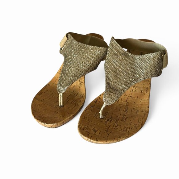 St. John’s Bay SJB Ante Gold Wedge T-Strap Sandals Size 5 Boho Casual Metallic - Picture 4 of 13